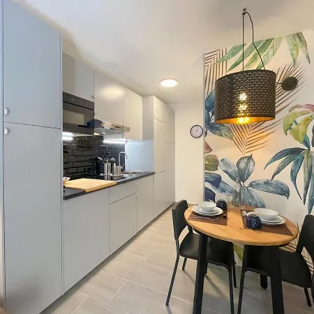 Victoria 2 Pers Parcheggio Ac Wifi Apartment